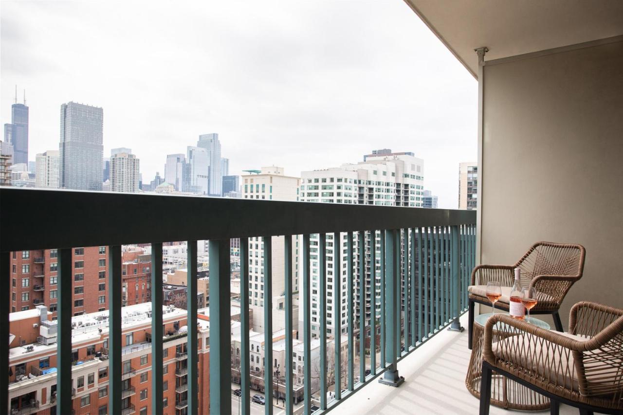 Kasa Magnificent Mile Chicago Hotel Exterior photo